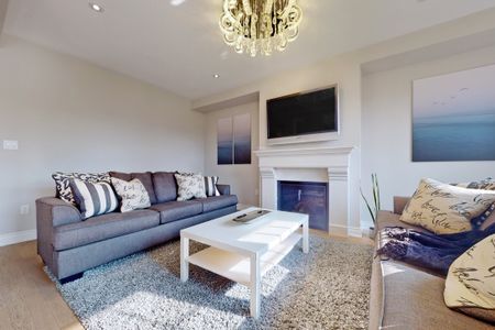 For Lease - 86 Briarfield Avenue, East Gwillimbury, Ontario - Photo 3