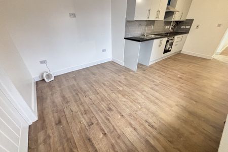 Lawford Road - Photo 4