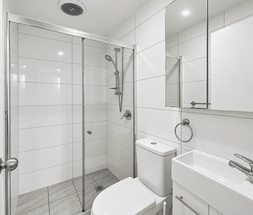Newly Renovated Studio in Ideal Location - Photo 1