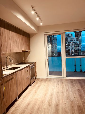 For Lease - 4130 Parkside Village Drive Unit# 1709, Mississauga, Ontario - Photo 3