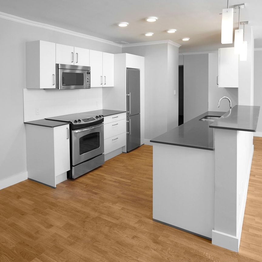 2400 Bathurst Street - Photo 1