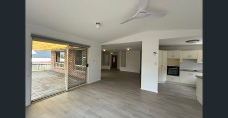 BEAUTIFUL FOUR BEDROOM HOME FRESHLY RENOVATED IS AVAILABLE FOR RENT NOW! - Photo 4