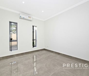 Well-maintained granny flat in a prime location! - Photo 4