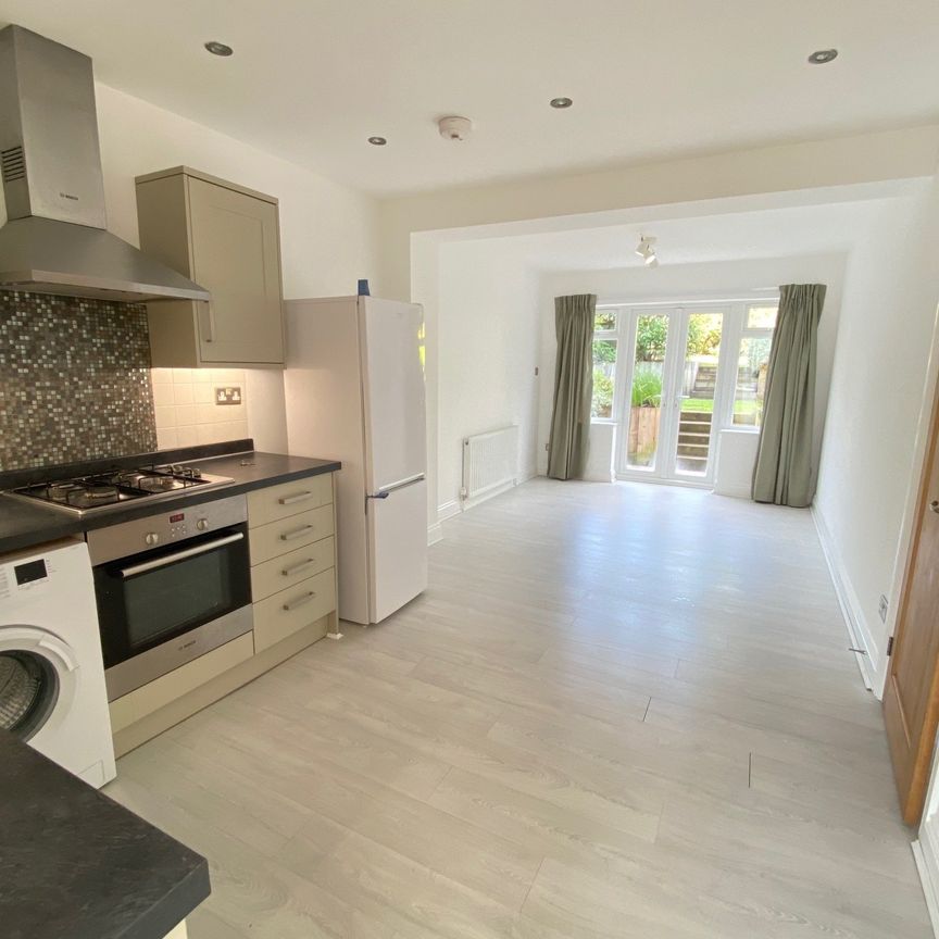 Maynard Road, Hemel Hempstead - Photo 1