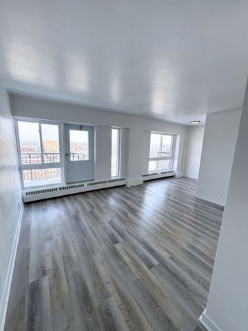 Renovated 3.5 – 7 Côte-Ste-Catherine - Photo 2