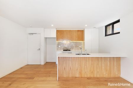 Apartment with 2 bedrooms, 2 bathrooms & parking for 1 car - Photo 3