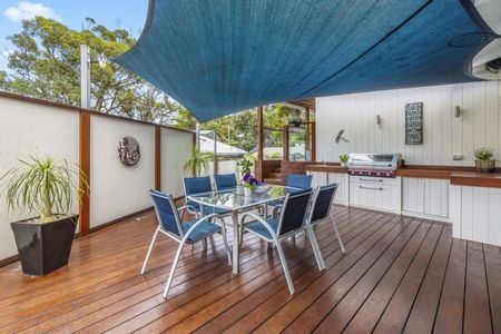 Privacy, Tranquillity, Pool, Fire Pit & Basketball Court - Photo 5