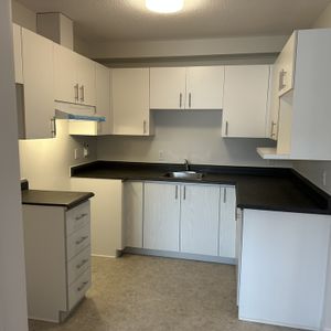 Superbe 3 1/2 à Louer - Photo 2