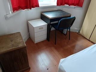 Room in a Shared Flat, London, E13 - Photo 2