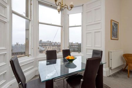 3 bedroom flat to rent - Photo 4