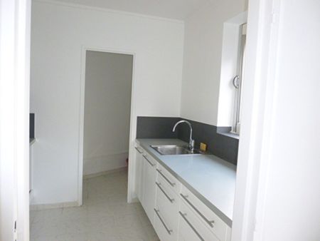 Location Appartement 2 pièces 46m² ISSY LES MOULINEAUX 92130 - Photo 3