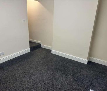 Bucks Hill, Chapel End, CV10 - Photo 6