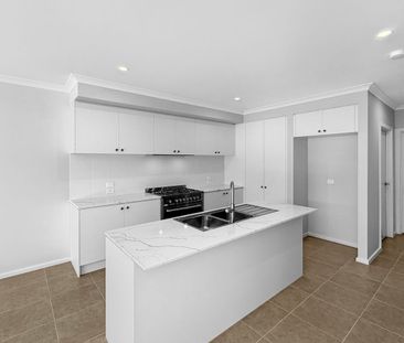 🏡 Brand New 3-Bedroom Townhouse in Wollert - Photo 5