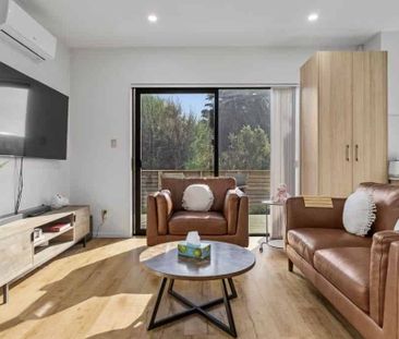 Standalone home for rent in Kauri Flat school zone - Photo 2