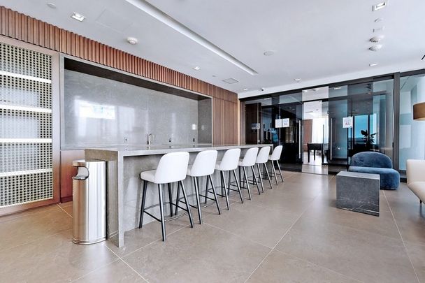 For Lease - 905 Portage Parkway Unit# 1105, Vaughan, Ontario - Photo 1