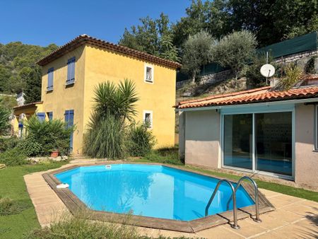 Location Maison 4 pièces 88m² TOURRETTE LEVENS 06690 - Photo 3