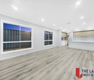 Lease | Brand-New Hampton-Style Elegance in Katalia Estate - Photo 2