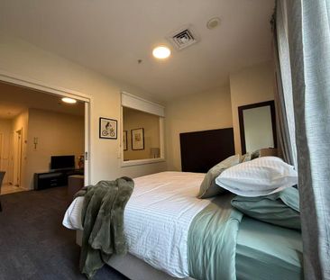 Fully furnished 1-bedroom APT with PRIME CBD LOCATION & UNBLOCKED V... - Photo 1