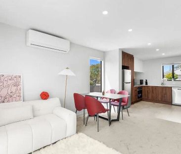 Charming 2BR Townhouse in Bishopdale - Photo 2