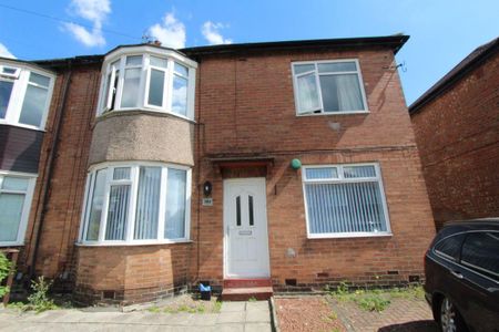 Ovington Grove, Fenham, Newcastle upon Tyne, Tyne and Wear, NE5 2QH - Photo 3