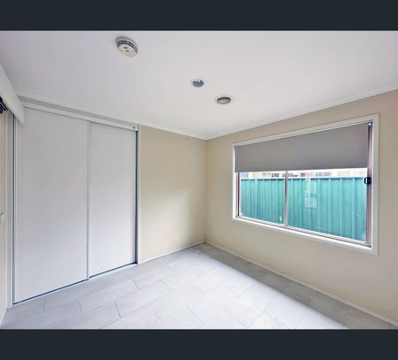 24 Fydler Avenue, Burnside, Vic 3023 - Photo 4