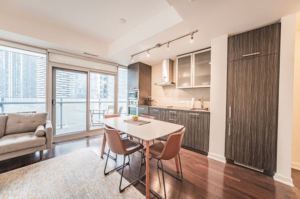For Lease - 12 York Street Unit# 1001, Toronto, Ontario - Photo 1