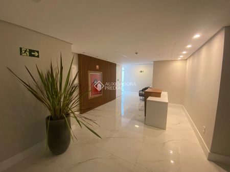 Apartamento com 1 quarto e 40m² para alugar em Passo da Areia, Porto Alegre. - Foto 5