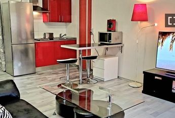 barcelona, Catalonia 08018