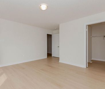 For Lease - 96 Explorer Way, Thorold, Ontario - Photo 5