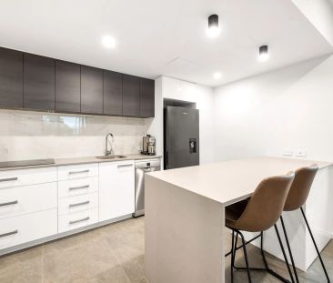 FURNISHED APARTMENT IN NEW RENOVARE COMPLEX! - Photo 3