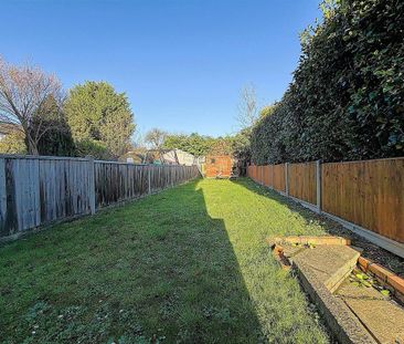 2 bedroom maisonette to rent - Photo 2