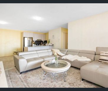 PRIVATE RENTAL | NO AGENT | OPEN 4 BUYERS 🔑 - Photo 1