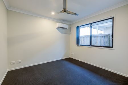 2/13 Seaford Street, Pimpama QLD 4209 - House For Rent | Domain - Photo 3