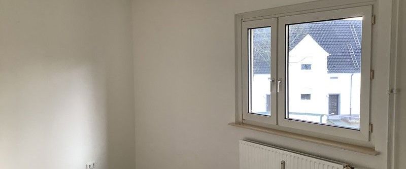 Neue Wohnung, neues Glück! Bezugsfertige 3 Zimmer-Wohnung mit Einbauküche - Photo 1