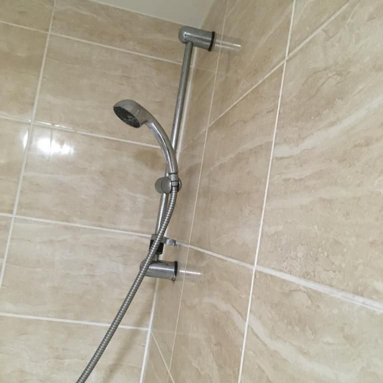 4 bedroom flat to rent - Photo 1