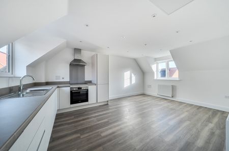 2 bedroom maisonette to rent - Photo 2