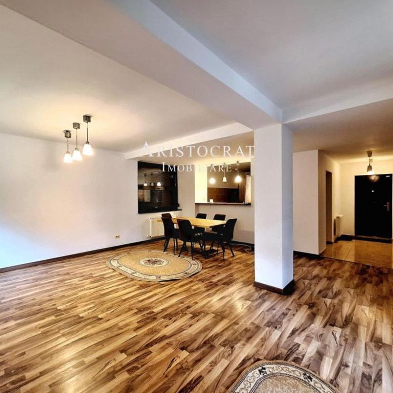 Inchirieri vila 7 camere - Fotografie 1