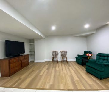 For Lease - 5538 Turney Drive Unit# Bsmt, Mississauga, Ontario - Photo 1