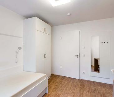 Students Only - Private room in shared apartment for 3 students, Ne... - Foto 1