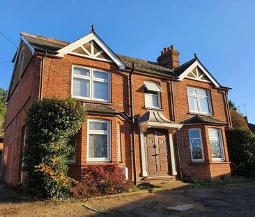 Sunnyside, London Road, Chalfont St. Giles, HP8 - Photo 5