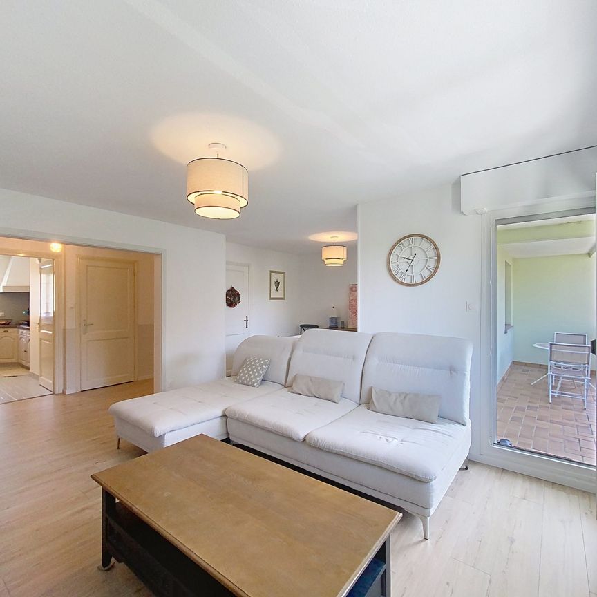 Location Appartement 3 pièces 82m² ILLKIRCH GRAFFENSTADEN 67400 - Photo 1