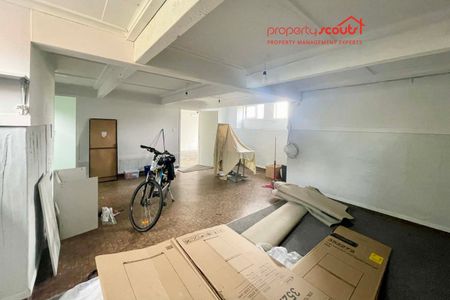 4 Bedrooms on David Street - Photo 2