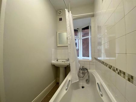 1 bedroom ground floor flat to rent - Photo 2