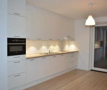 Rustig gelegen gerenoveerde woning met twee slaapkamers nabij het c... - Foto 3