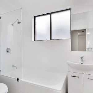 8/57 Elizabeth Bay Road, Elizabeth Bay NSW 2011 - Apartment For Rent | Domain - Photo 2