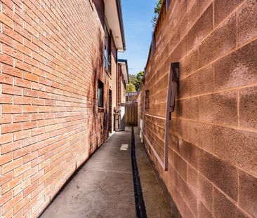 Modern Townhouse in Prime South Hobart Location - Photo 1