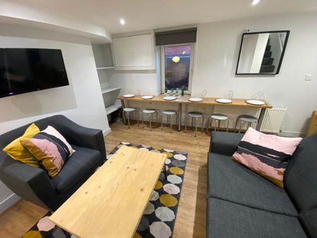 Station Terrace (room 6), Bramley, Leeds - Photo 5