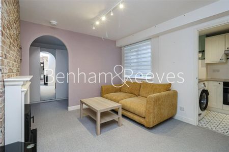 Studio to rent - Photo 2