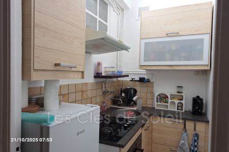 Location Appartement 2 pièces 35m² TOULON 83000 - Photo 4