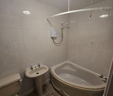 1 bedroom flat to rent - Photo 6